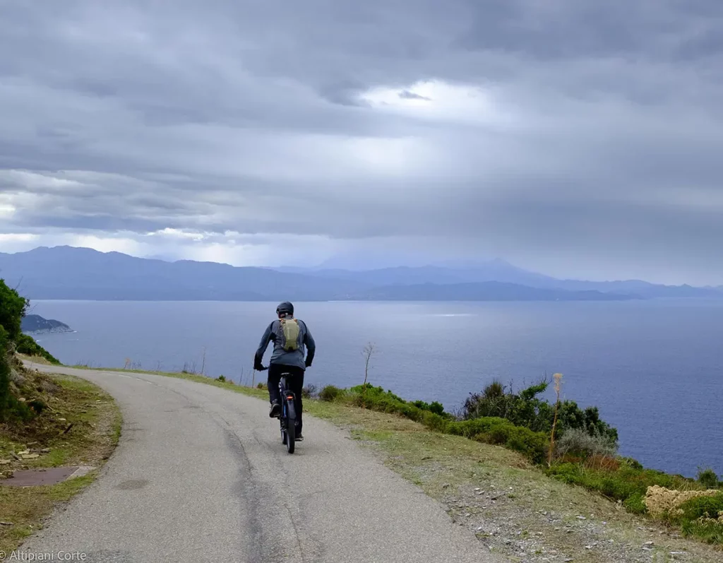 Cap Corse route Sinueuse Sejour Velo